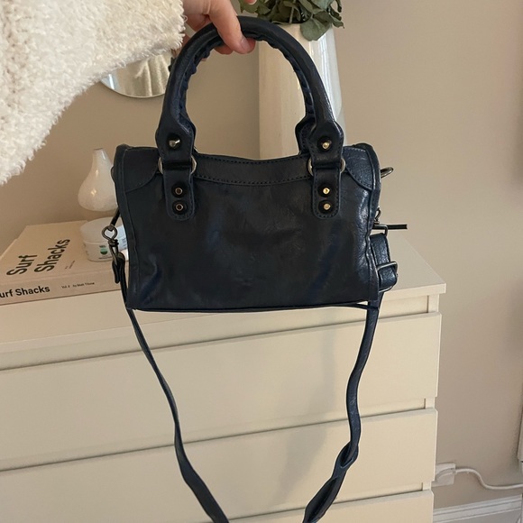 No brand affiliated micro bag - Picture 2 of 2